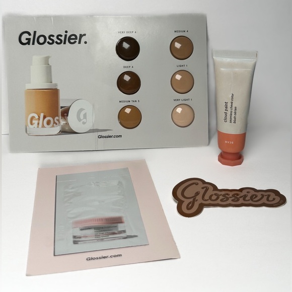 Glossier Cloud Paint in Peach w/ Free Samples of Foundation and Cream & Sticker - Picture 1 of 7